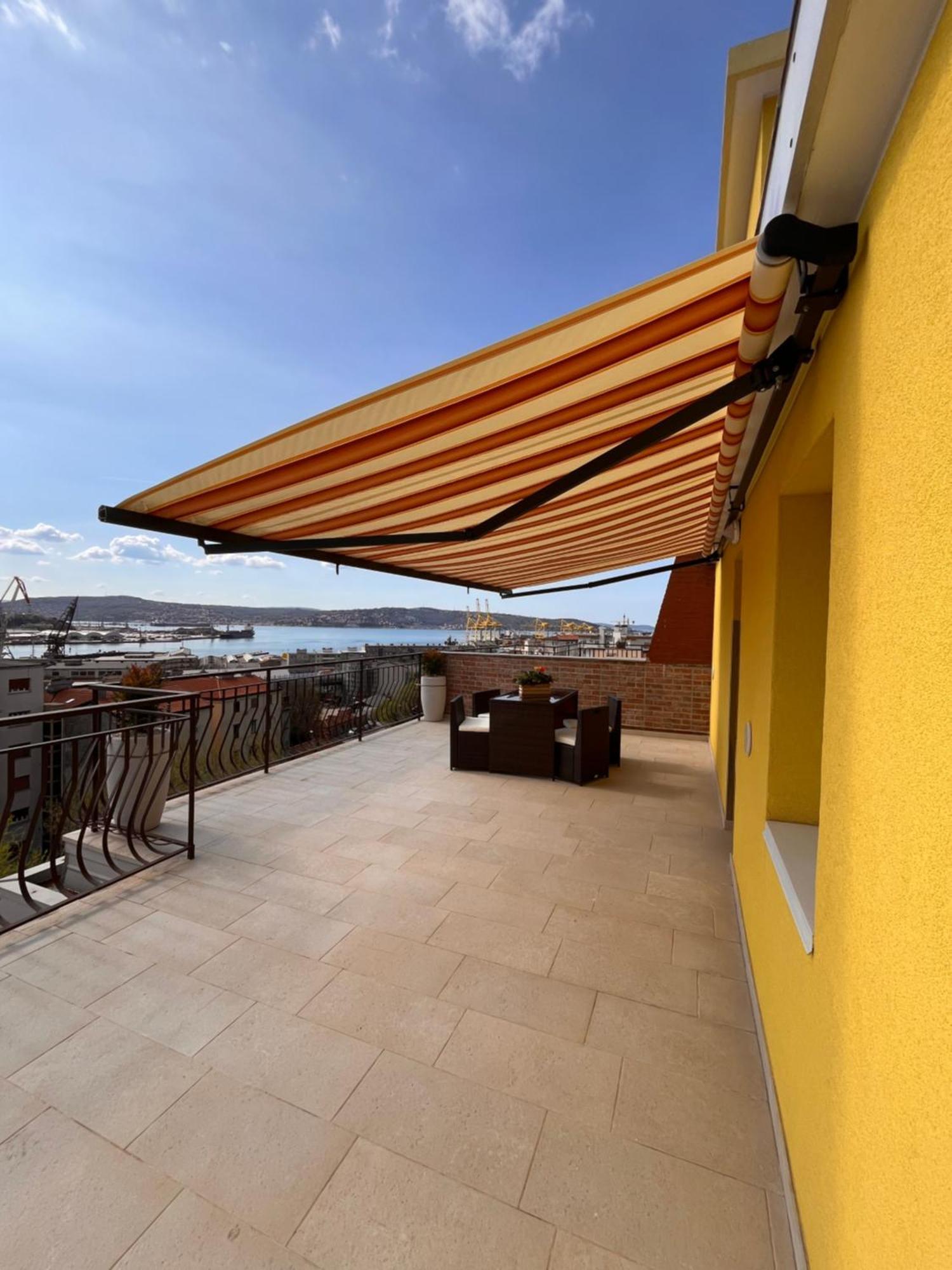 Il Dandy Appartamento Con Parcheggio Triest Exterior foto